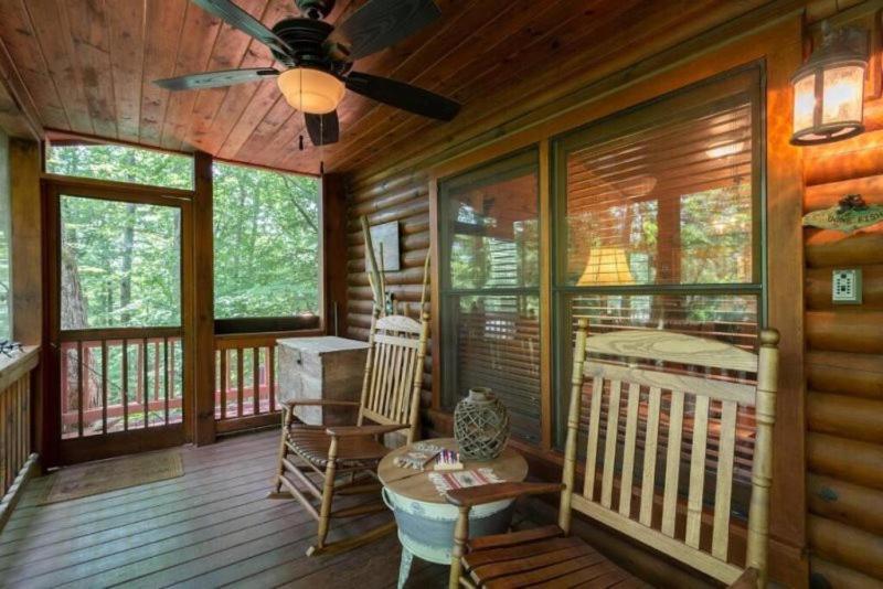 Вілла Mountain Spirit Cabin - Fireplace And Hot Tub Блу-Ридж Екстер'єр фото