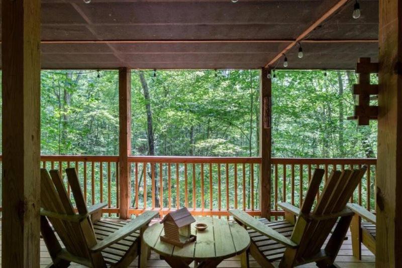 Вілла Mountain Spirit Cabin - Fireplace And Hot Tub Блу-Ридж Екстер'єр фото
