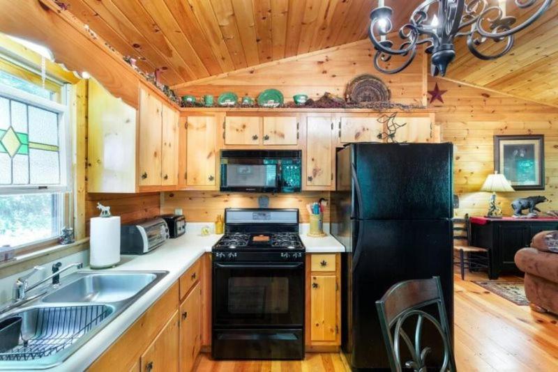 Вілла Mountain Spirit Cabin - Fireplace And Hot Tub Блу-Ридж Екстер'єр фото