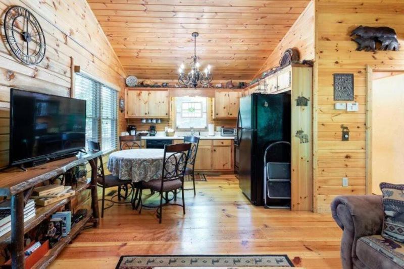 Вілла Mountain Spirit Cabin - Fireplace And Hot Tub Блу-Ридж Екстер'єр фото
