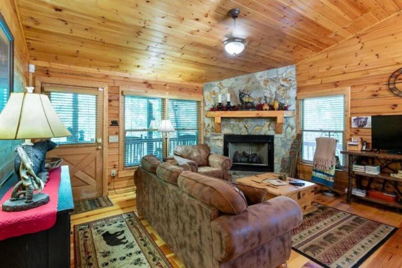 Вілла Mountain Spirit Cabin - Fireplace And Hot Tub Блу-Ридж Екстер'єр фото